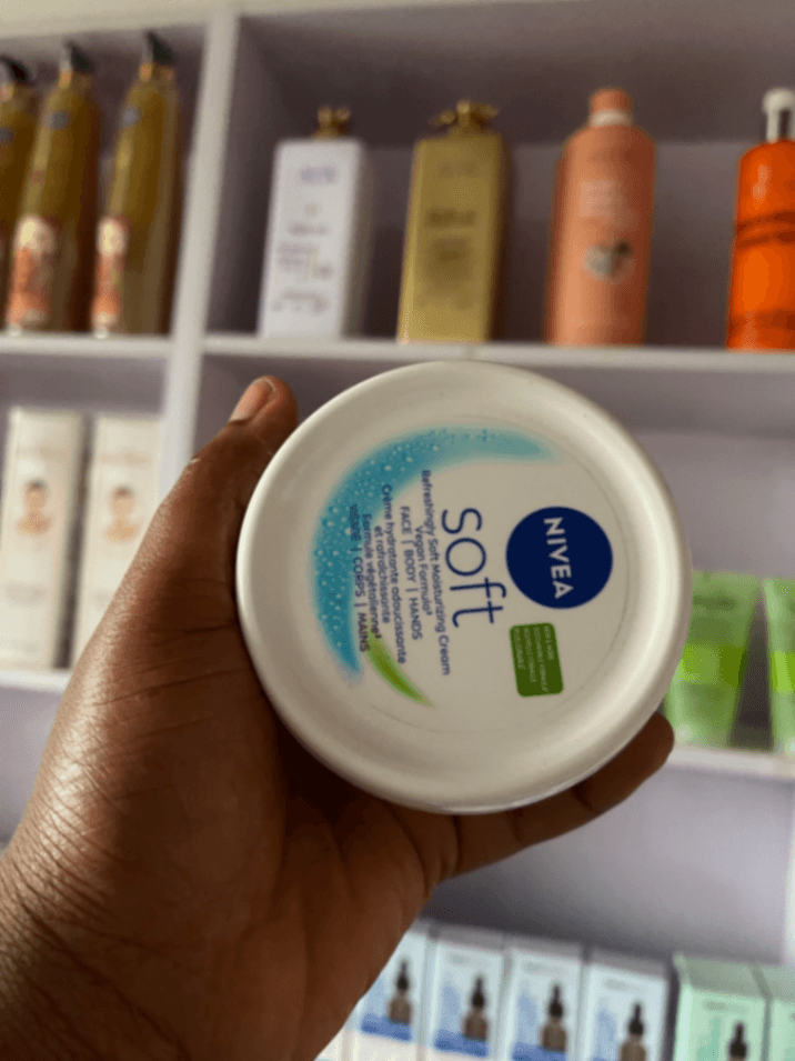 Nivea soft moisturizer